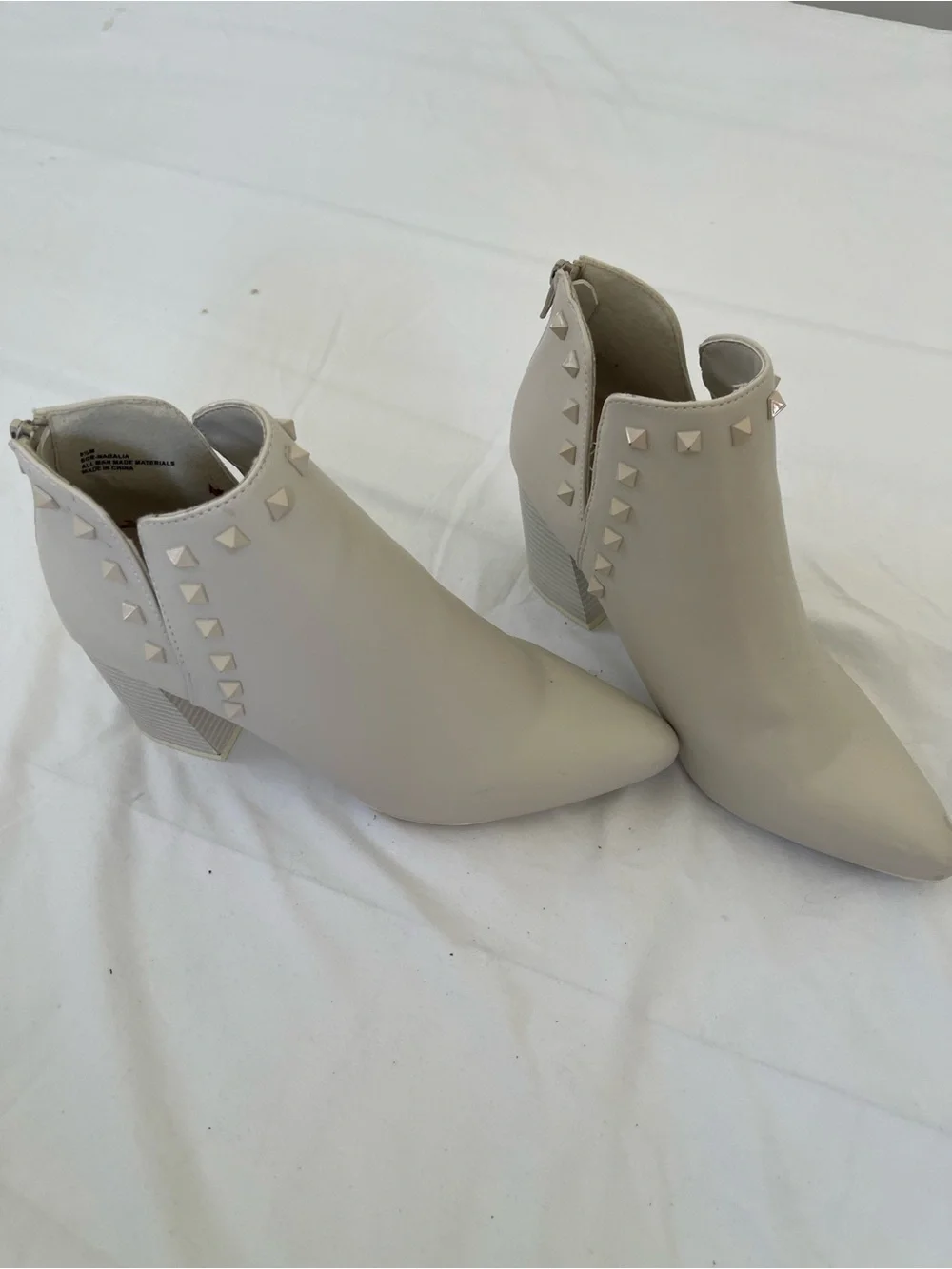 Studded Pointed Toe Ankle Boot in Cream- Sz-10